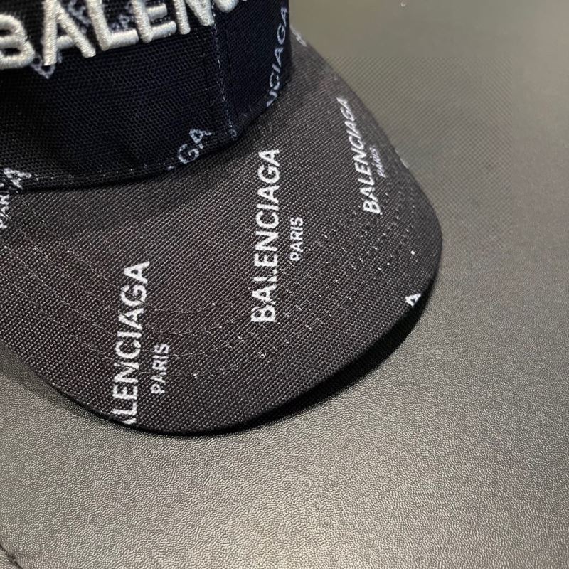 BALENCIAGA